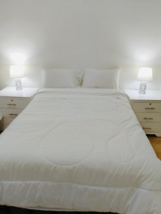 Large 2-Bedroom Apartment, Close To The American Consulate กวายากิล ภายนอก รูปภาพ